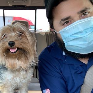 Meet your Posher, Gustavo adolfo